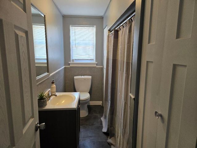 549 Pioneer Trail, Saginaw, MI 48604