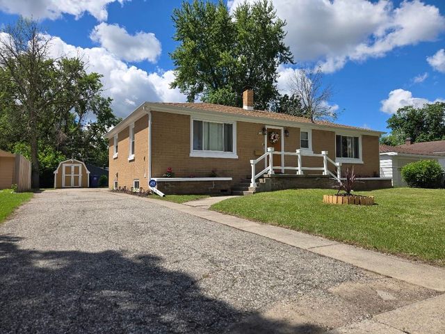 549 Pioneer Trail, Saginaw, MI 48604