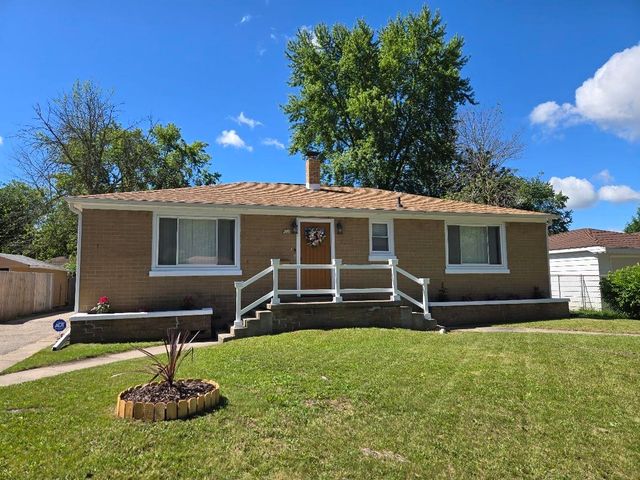 549 Pioneer Trail, Saginaw, MI 48604