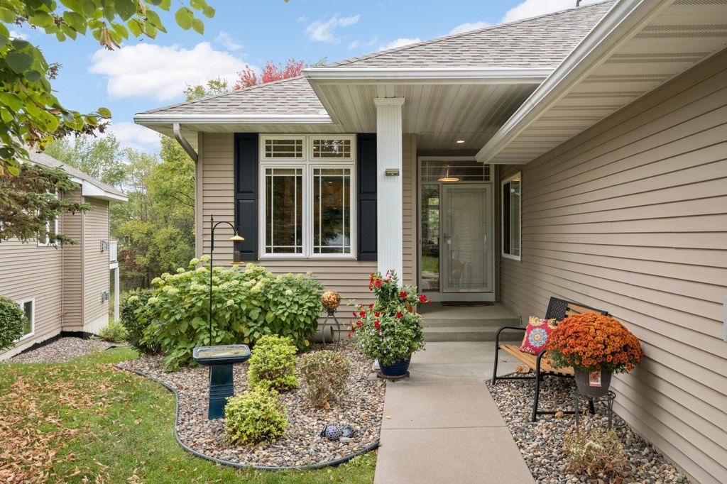 2321 Glacier Way, Hastings, MN 55033 — photo 2