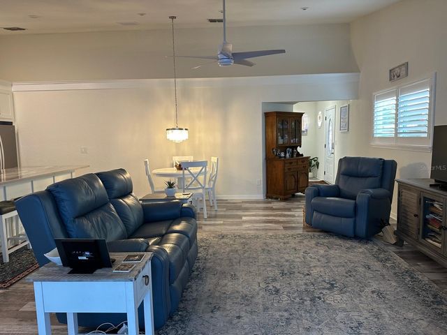 14609 LORIDAWN DRIVE 4, Seminole, FL 33776