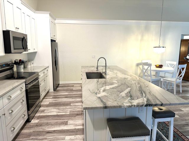 14609 LORIDAWN DRIVE 4, Seminole, FL 33776