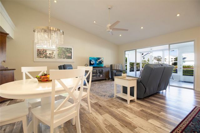 14609 LORIDAWN DRIVE 4, Seminole, FL 33776