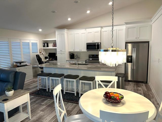 14609 LORIDAWN DRIVE 4, Seminole, FL 33776