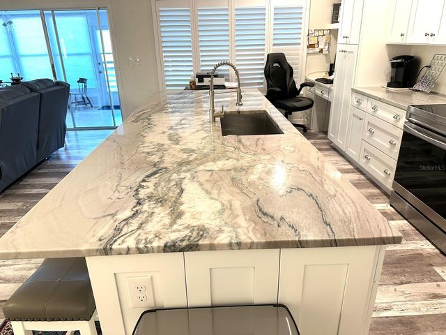 14609 LORIDAWN DRIVE 4, Seminole, FL 33776