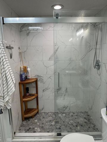 14609 LORIDAWN DRIVE 4, Seminole, FL 33776