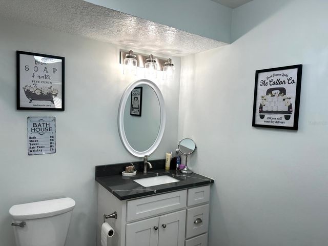 14609 LORIDAWN DRIVE 4, Seminole, FL 33776