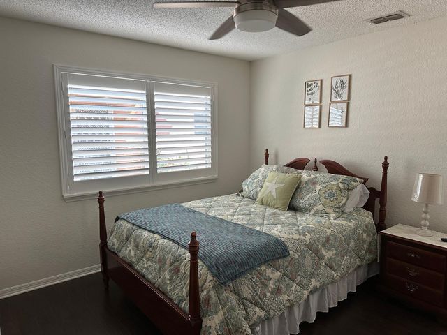 14609 LORIDAWN DRIVE 4, Seminole, FL 33776