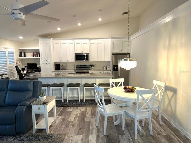 14609 LORIDAWN DRIVE 4, Seminole, FL 33776