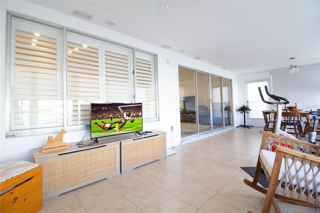 14609 LORIDAWN DRIVE 4, Seminole, FL 33776