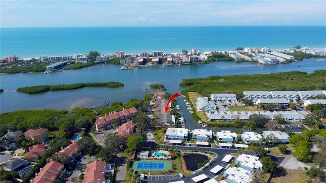 14609 LORIDAWN DRIVE 4, Seminole, FL 33776