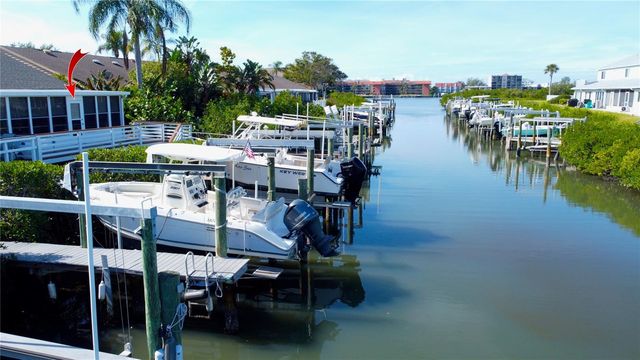 14609 LORIDAWN DRIVE 4, Seminole, FL 33776