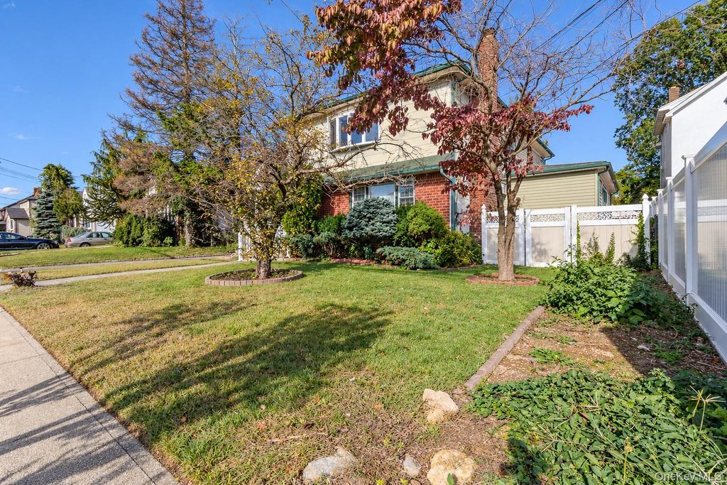 161 Poplar Street, West Hempstead, NY 11552 — photo 3