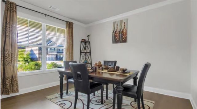 1563 Dover Creek Lane, Lawrenceville, GA 30045