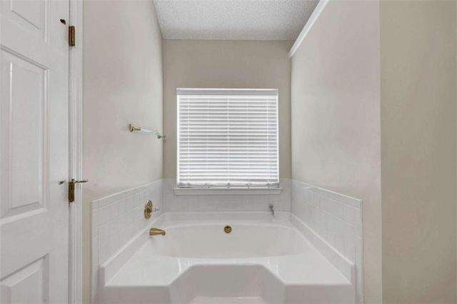 6827 Hill Creek Cove, Lithonia, GA 30058