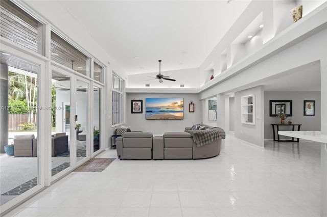 15845 SW 87th Avenue, Palmetto Bay, FL 33157