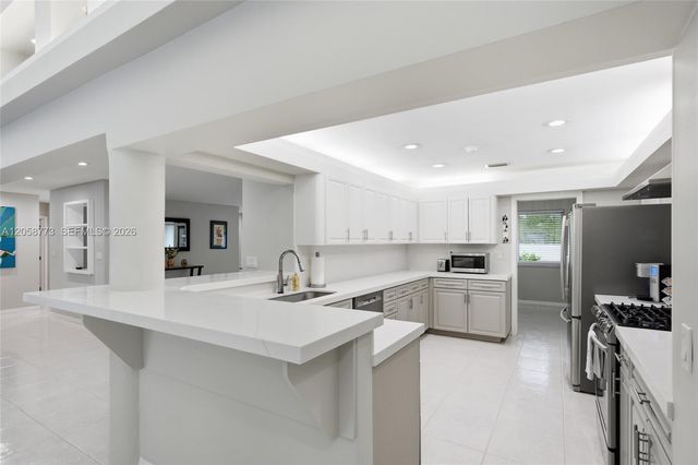 15845 SW 87th Avenue, Palmetto Bay, FL 33157