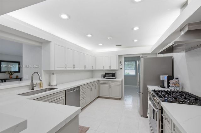 15845 SW 87th Avenue, Palmetto Bay, FL 33157