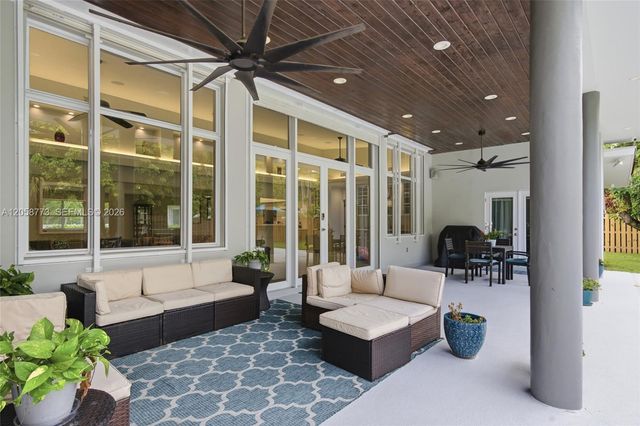 15845 SW 87th Avenue, Palmetto Bay, FL 33157