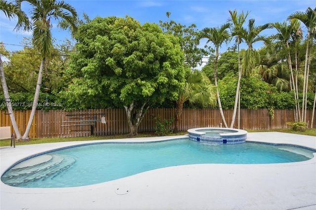 15845 SW 87th Avenue, Palmetto Bay, FL 33157