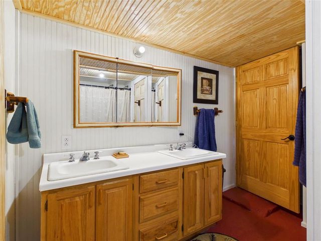 7709 Lake Avenue, Hayward, WI 54843