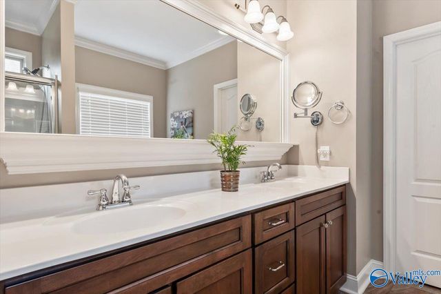 4406 Coatsbridge Drive SE, Owens Cross Roads, AL 35763