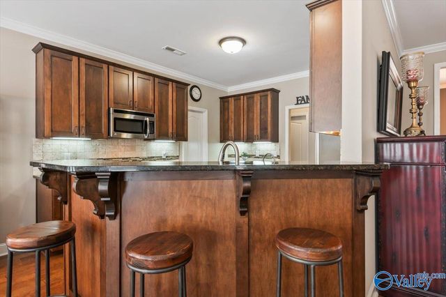 4406 Coatsbridge Drive SE, Owens Cross Roads, AL 35763