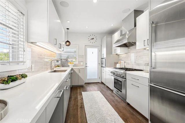 301 25th, Hermosa Beach, CA 90254