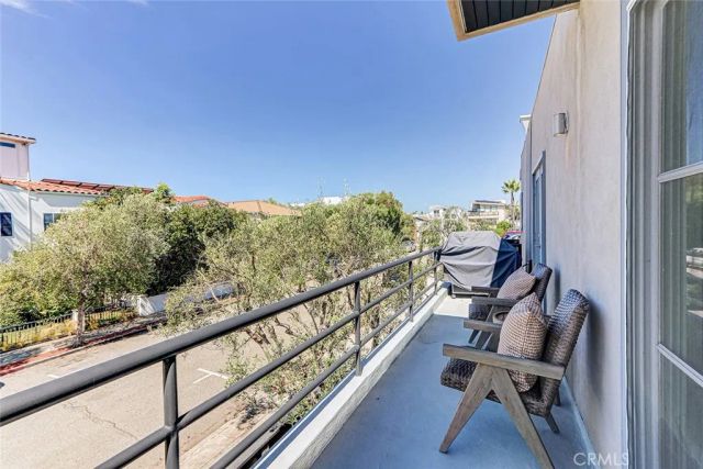 301 25th, Hermosa Beach, CA 90254