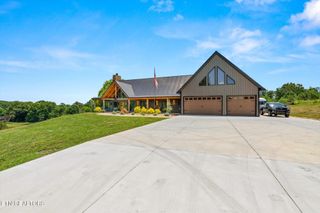 8143 Walker Rd, Knoxville, TN 37938