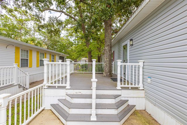 517 Porter Dr., Garden City Beach, SC 29576