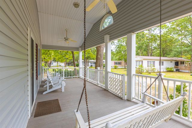 517 Porter Dr., Garden City Beach, SC 29576