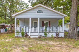 517 Porter Dr., Garden City Beach, SC 29576
