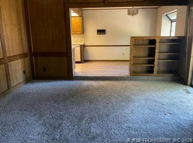 1608 S Laurel Avenue, Broken Arrow, OK 74012