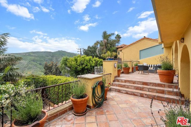 4370 Hillview Drive, Malibu, CA 90265