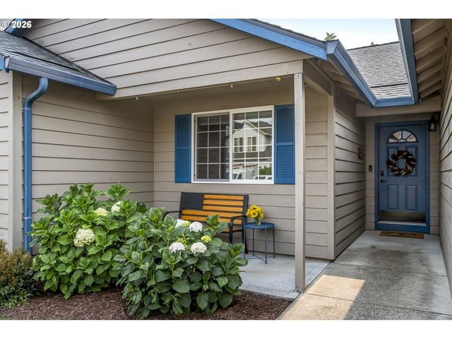 206 Hauser Ct, Molalla, OR 97038