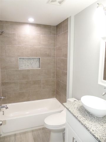 608 E College Street 608, Sherman, TX 75090