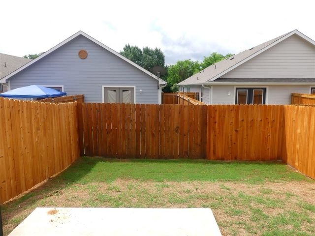 608 E College Street 608, Sherman, TX 75090