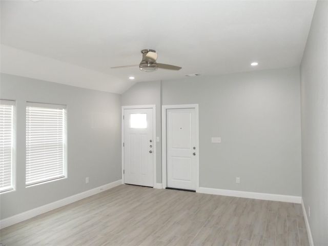 608 E College Street 608, Sherman, TX 75090