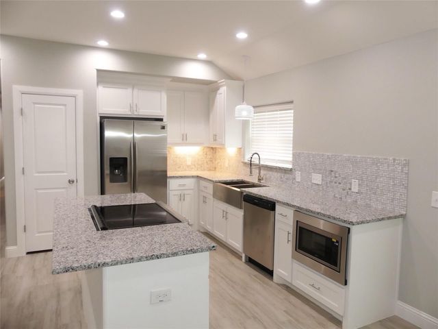 608 E College Street 608, Sherman, TX 75090