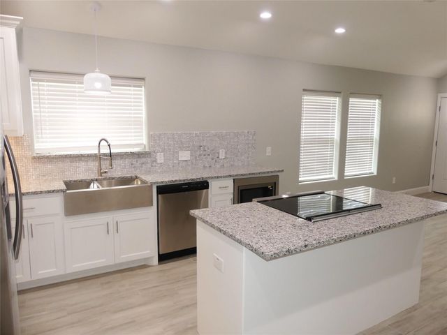 608 E College Street 608, Sherman, TX 75090