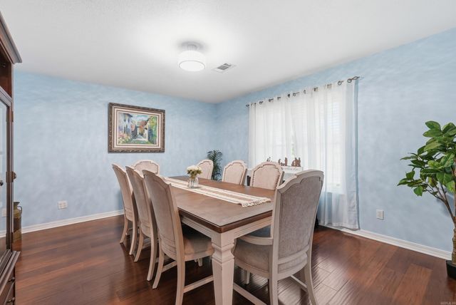 902 Deerfield Ct, Russellville, AR 72801