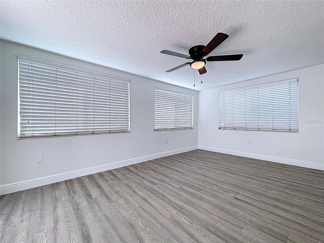 6142 9TH AVENUE, New Port Richey, FL 34653