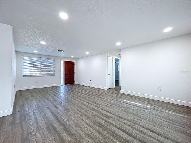 6142 9TH AVENUE, New Port Richey, FL 34653