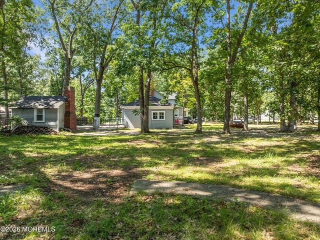 110 Charles Street, Old Bridge, NJ 08857