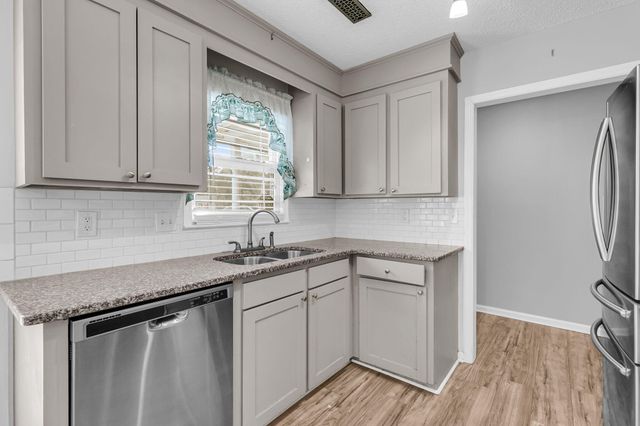 105 Bedford Court, Summerville, SC 29486