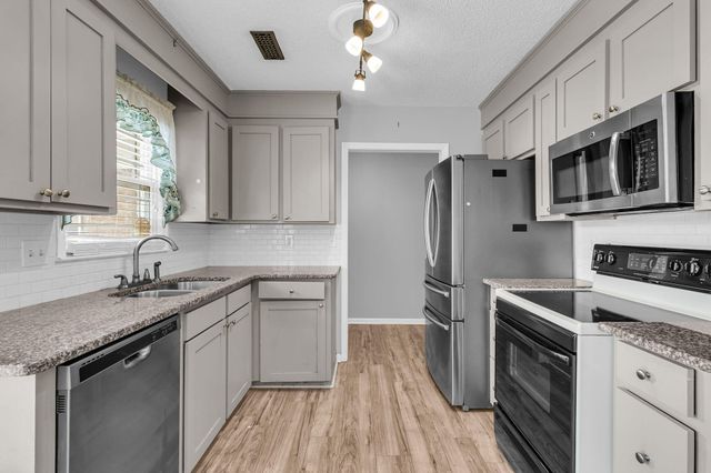 105 Bedford Court, Summerville, SC 29486