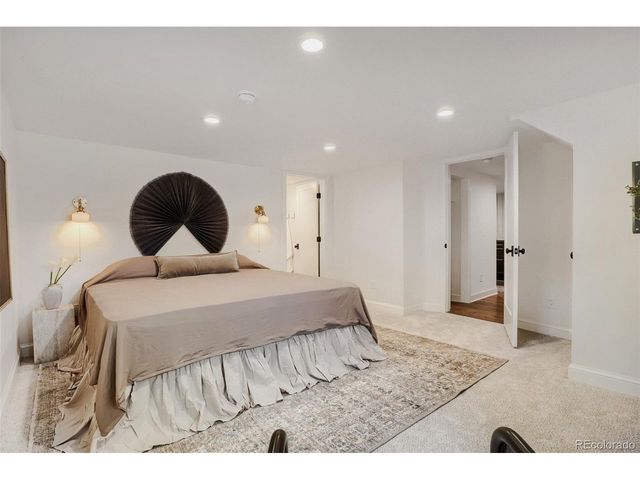 425 S Alcott St, Denver, CO 80219
