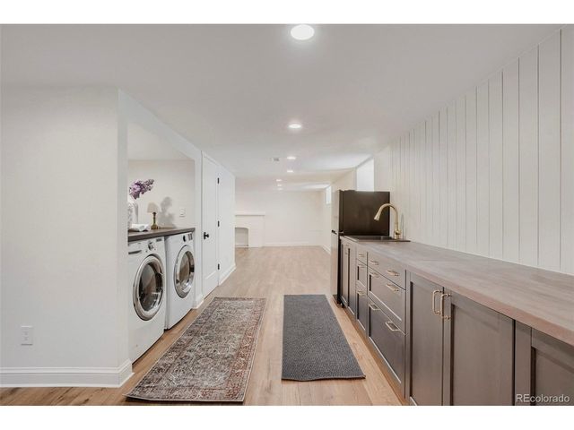 425 S Alcott St, Denver, CO 80219