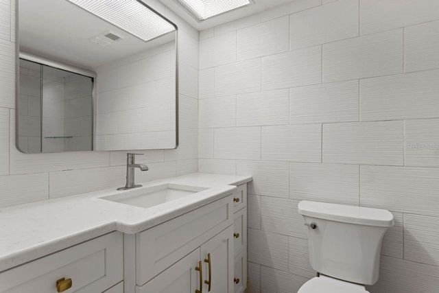 4910 BAY STREET NE 111, St Petersburg, FL 33703